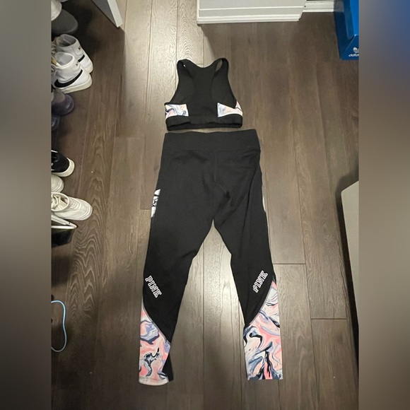 VS Pink Matching Set Sports Bra and Yoga Pants - Picture 2 of 6